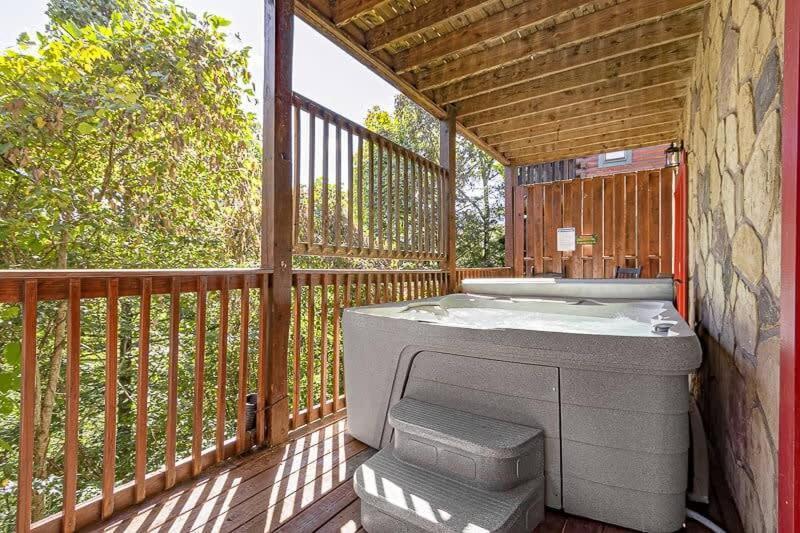 Вилла Movie Theater Hot Tub View Mountain Escape Гатлинбург Экстерьер фото